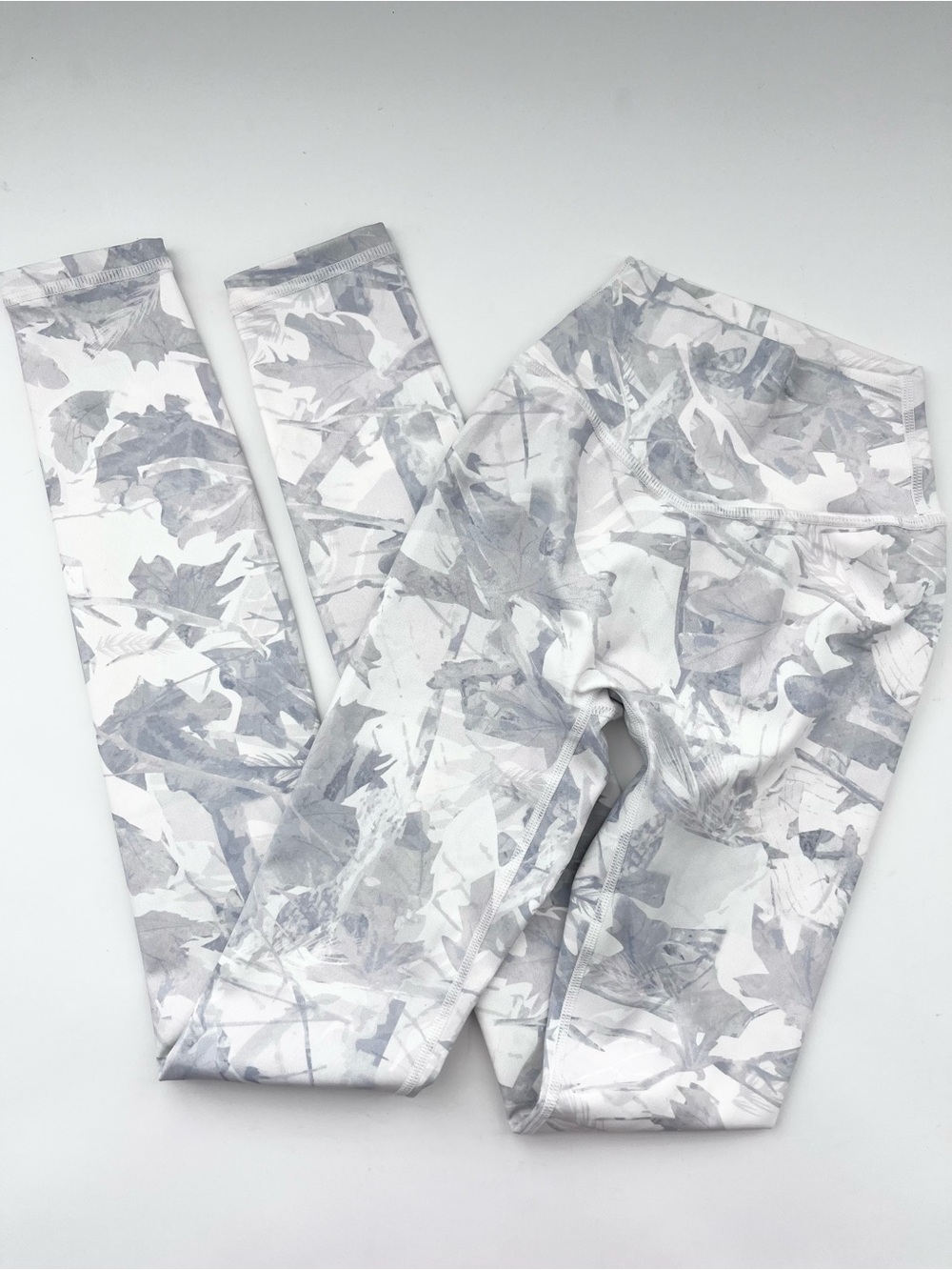 Buffbunny Colorado Fleece Snow Camo